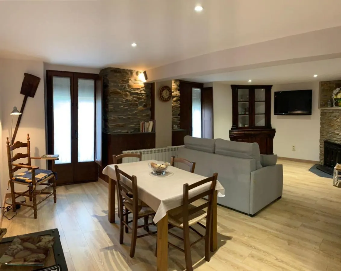 Apartament Forn D\'Ita contacts